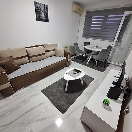 Ana - Stan Na Dan Apartment *